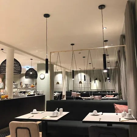 Hotel Garni Maximilian 3*