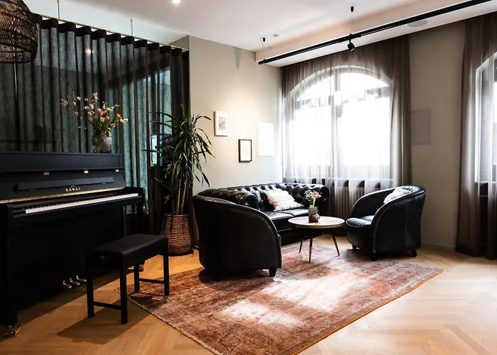 Garni Maximilian فندق دينغولفينغ