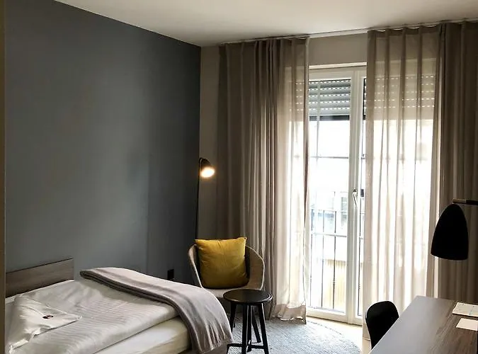 Garni Maximilian دينغولفينغ