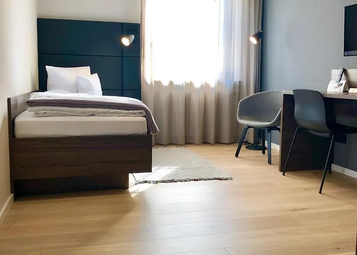 فندق Garni Maximilian دينغولفينغ