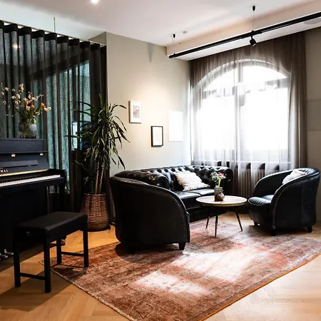 Garni Maximilian ホテル ディンゴルフィング