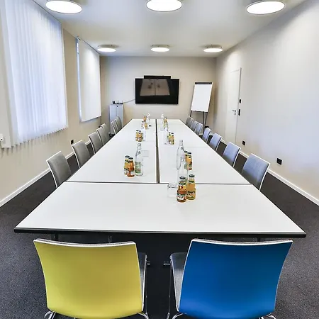 Hotel Garni Maximilian 3*